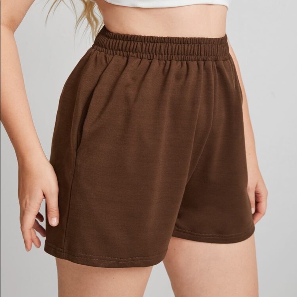 Solid Slant Pocket Shorts